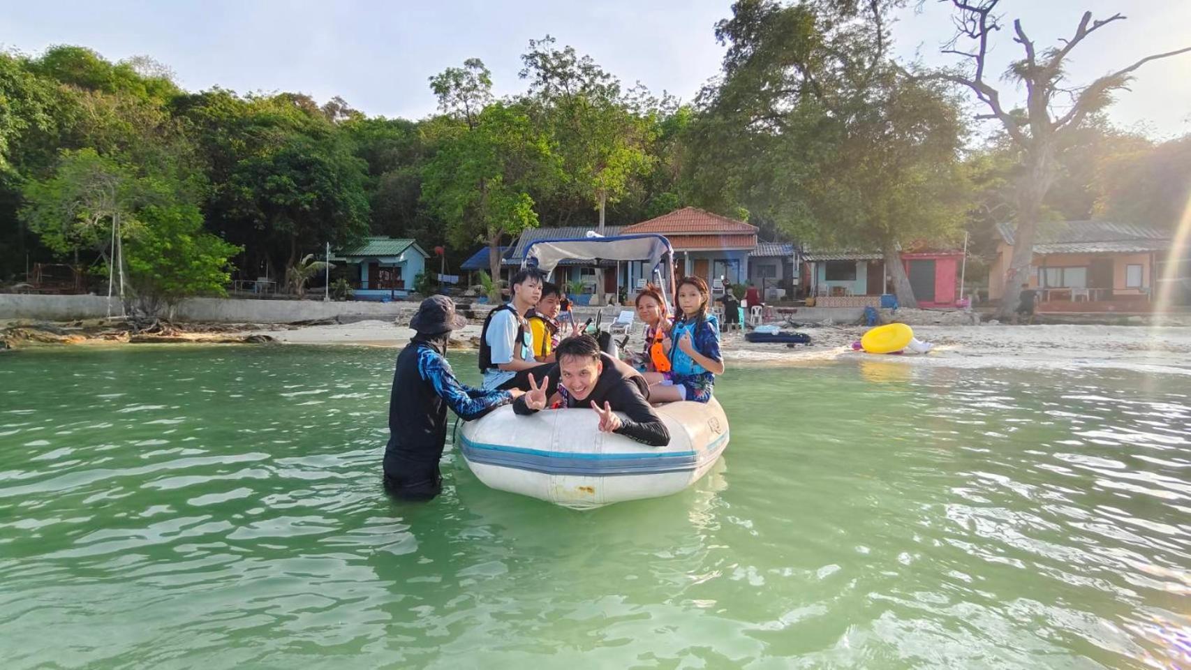 ลุงดำฮัทบีช Hotel Koh Samet Luaran gambar