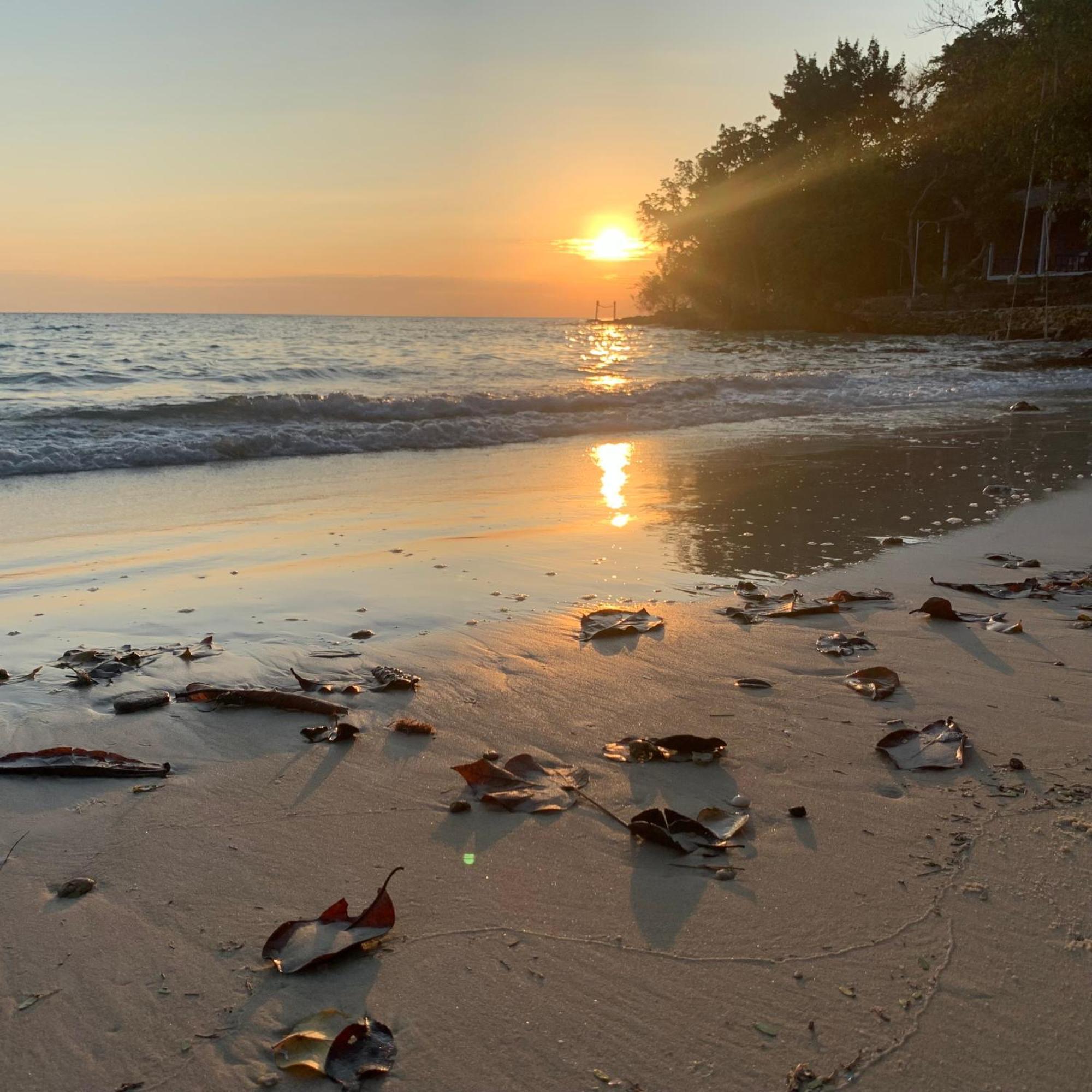 ลุงดำฮัทบีช Hotel Koh Samet Luaran gambar