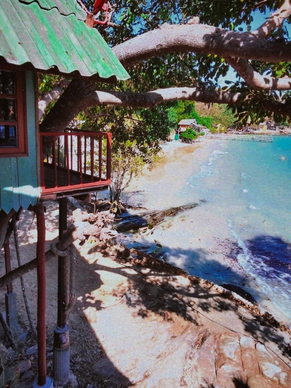 ลุงดำฮัทบีช Hotel Koh Samet Bilik gambar